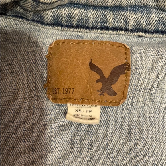 American Eagle Jean Vest - Picture 2 of 4